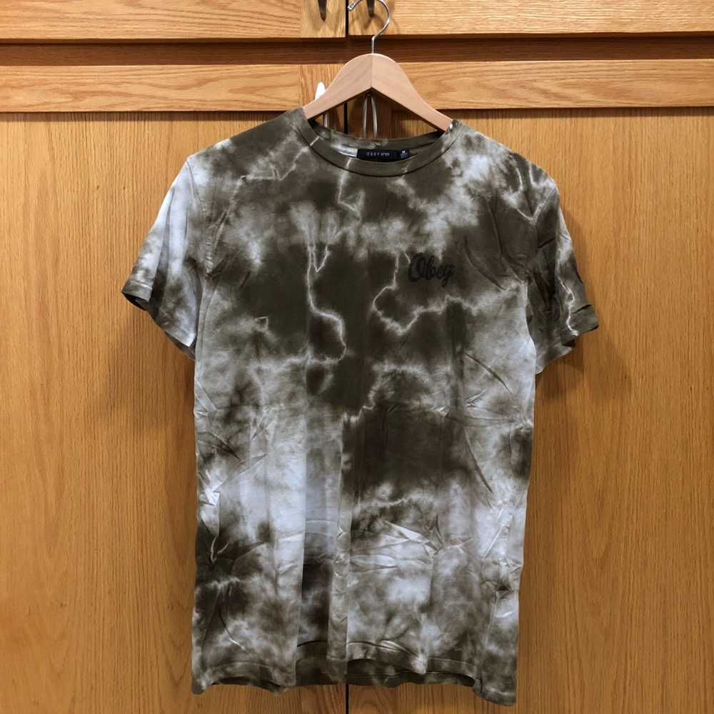 Obey t-shirt